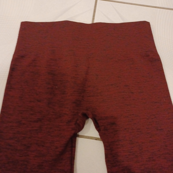 $4 Add-on Burgundy Heathered Leggings - Size XS - Picture 3 of 5
